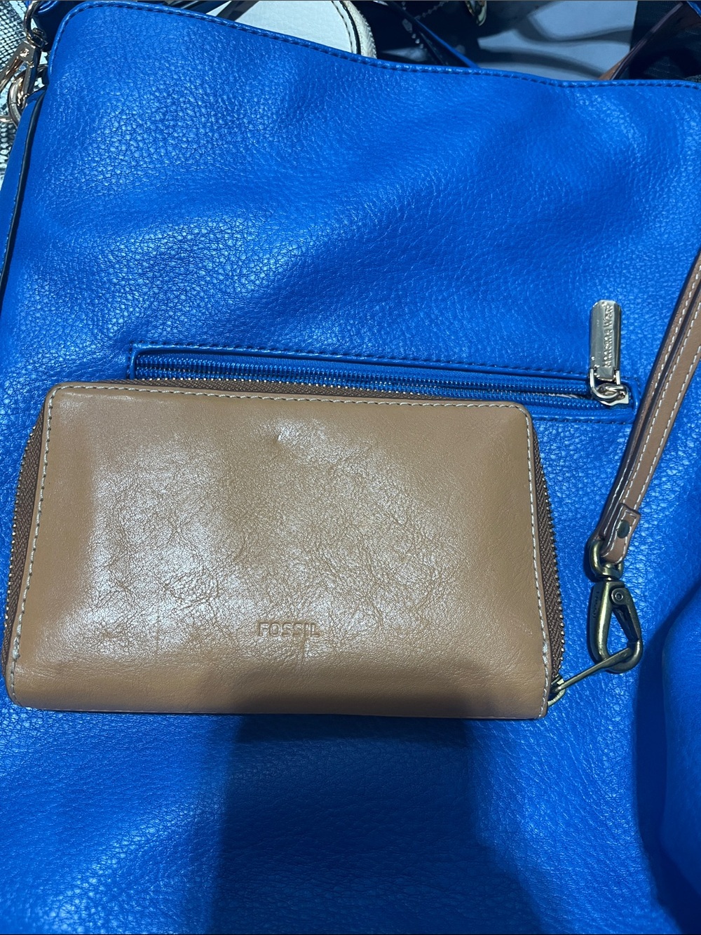 Fossil Brown Leather Zip-Around Wristlet Wallet